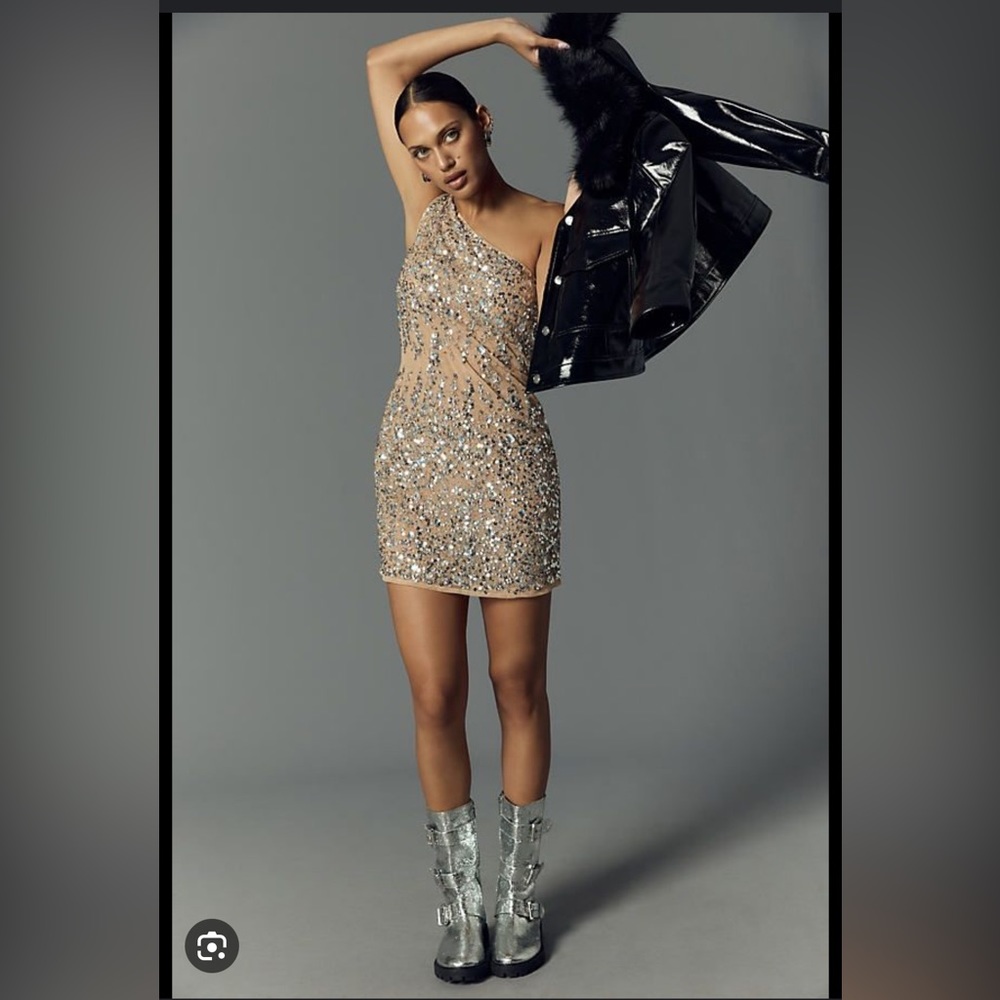 NWOT Mac Duggal One-Shoulder Sheer nude color Hand-Beaded Mini Dress size 6